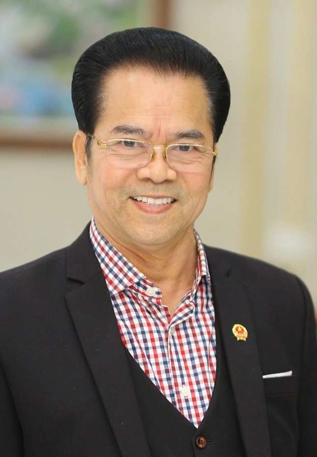 Cuộc sống NSND Trần Nhượng ở tuổi 70-2