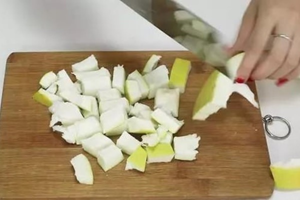 Mẹo chăm sóc để đào ra hoa đúng dịp Tết 2023, nở cả tháng vẫn rực rỡ-5