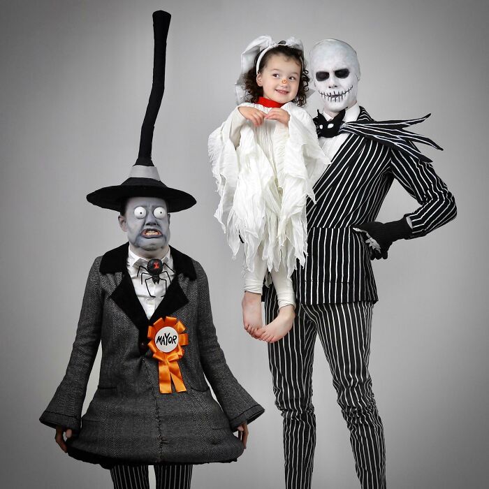Những bộ trang phục Halloween độc lạ cho bạn một đêm ma quái nổi bần bật-30
