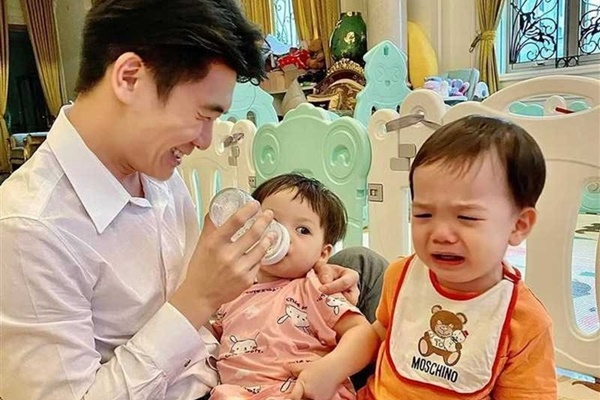 Các con đều là Tiến sĩ, người cha chia sẻ: Từ 5 tuổi trở đi, phải ép con làm 3 điều-3