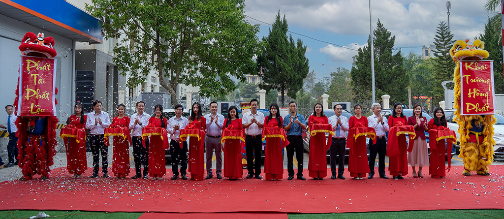 VinFast khai trương trạm sạc xe điện tại cây xăng Petrolimex Hà Giang-2