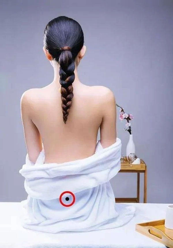 5 nốt ruồi hiếm trên lưng, ai sở hữu thì vượng vận quý nhân, gánh lộc về nhà-3