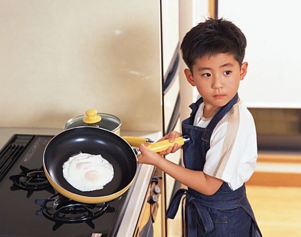 Các con đều là Tiến sĩ, người cha chia sẻ: Từ 5 tuổi trở đi, phải ép con làm 3 điều-2