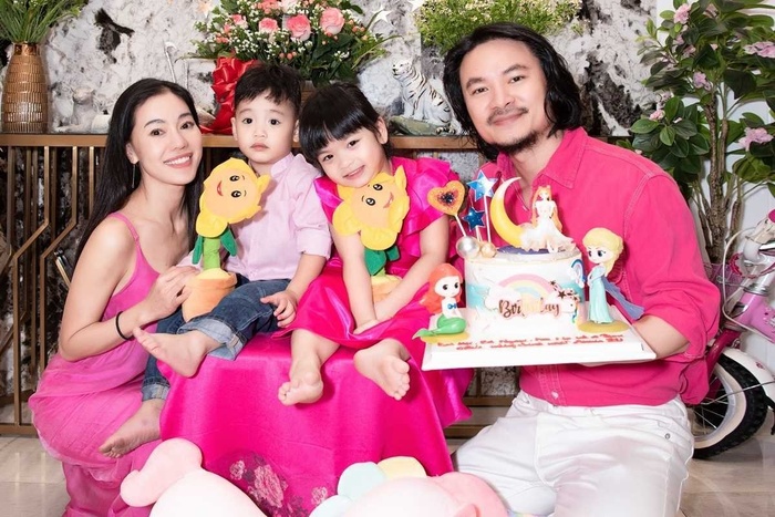 Con gái nuôi 4 tuổi của HH Đỗ Mỹ Linh: Là thiên kim tiểu thư, được mẹ dạy quét nhà, nhặt rau từ nhỏ-1