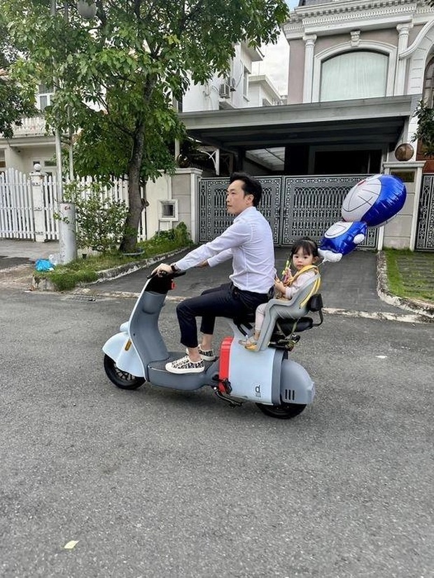 Cường Đô La khoe ảnh làm nail cho con gái, cộng đồng mạng khen ngợi hết lời-1