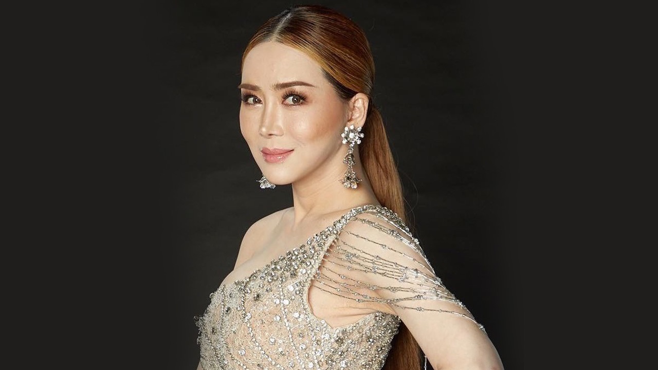 Nữ tỷ phú vừa mua lại Hoa hậu Hoàn vũ quyền lực cỡ nào?-6