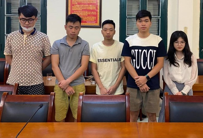 Vạch trần thủ đoạn giả bác sĩ Bệnh viện Mắt Trung ương để lừa đảo-1