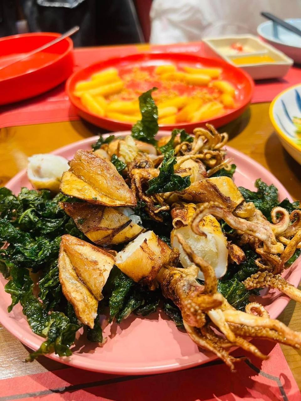 Mực chiên lá lốt - Món ngon giúp ấm bụng những ngày lạnh về-3