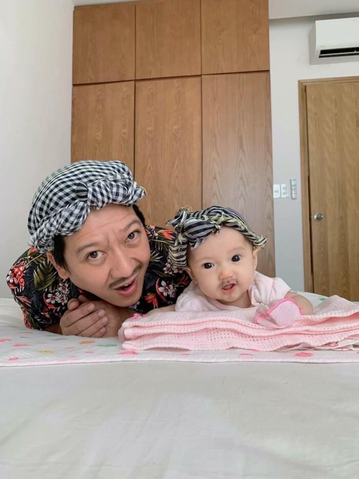 Nhã Phương lần đầu công khai chân dung full HD con gái, được nhận xét sao ý bản chính của Trường Giang-2