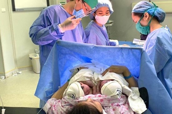 Sinh mổ nên sinh vào buổi sáng hay buổi chiều? Có 4 điều bác sĩ chưa tiết lộ