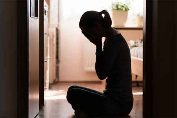 Chồng vừa mất, em chồng đã tiết lộ sự thật tàn nhẫn khiến tôi hận anh-1