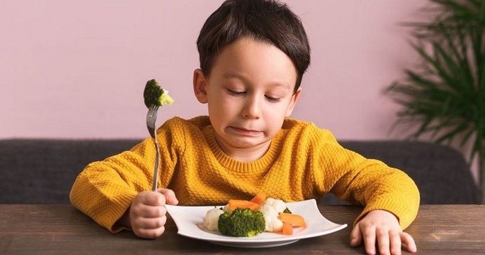Phụ huynh chú ý: Cho con ăn nhiều kẹo cũng ảnh hưởng đến trí tuệ của bé-3
