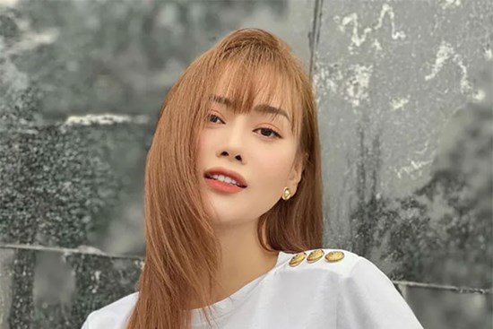 Phương Oanh tươi tắn với tóc mới 'cháy phố' hậu lùm xùm