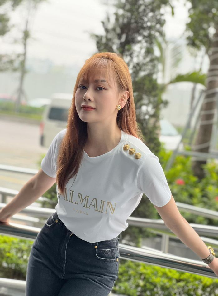 Phương Oanh tươi tắn với tóc mới cháy phố hậu lùm xùm-4