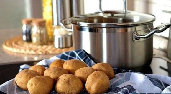 Người xưa nhắc nhở: Nhà sợ ba rò rỉ, là ba rò rỉ gì? Điều đó có liên quan tới sự thịnh vượng của gia đình?-1