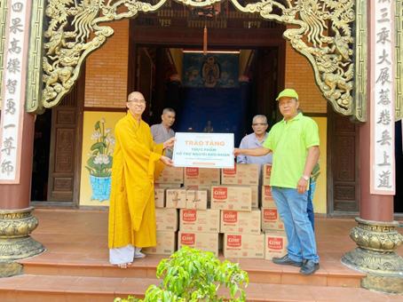 Mondelez Kinh Đô hỗ trợ hơn 17.000 thùng thực phẩm cho người dân vùng khó-2