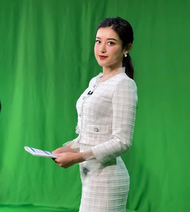 Mỹ nhân Việt khóc nức nở khi bị loại khỏi top 5 Miss Grand International giờ thành biên tập viên, cuộc sống thế nào?-3