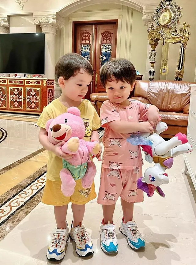 Bên trong tòa nhà như lâu đài mà hoa hậu Đỗ Mỹ Linh ở sau khi trở thành nàng dâu hào môn nhà bầu Hiển-11