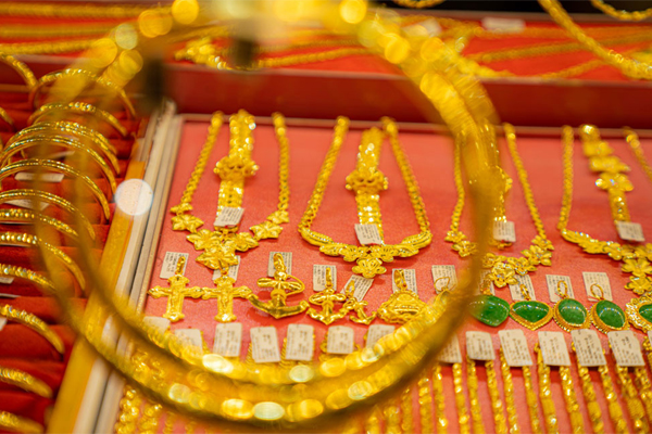 Giá vàng hôm nay 28/10: Mỹ đón tin tốt, vàng chịu áp lực giảm-1