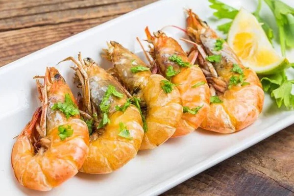 Bác sĩ chỉ rõ 3 phần của con tôm mọi người không nên ăn vì ít dinh dưỡng, lại chứa kim loại nặng-3