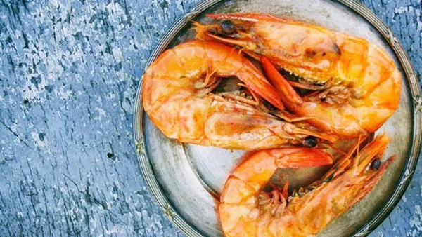 Bác sĩ chỉ rõ 3 phần của con tôm mọi người không nên ăn vì ít dinh dưỡng, lại chứa kim loại nặng-4