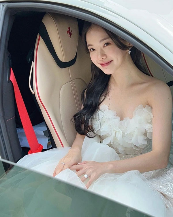 Sau đám cưới, thiên thần nội y Hàn Quốc bị tấn công trực tuyến-2