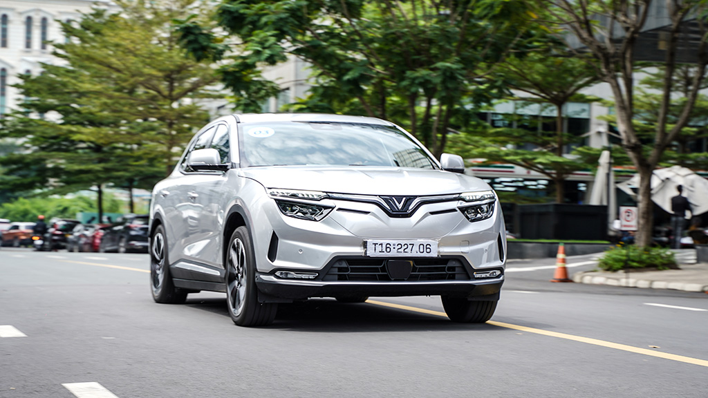 Nhiều khách hàng TP.HCM xuống tiền sau khi lái thử VinFast VF 8-2