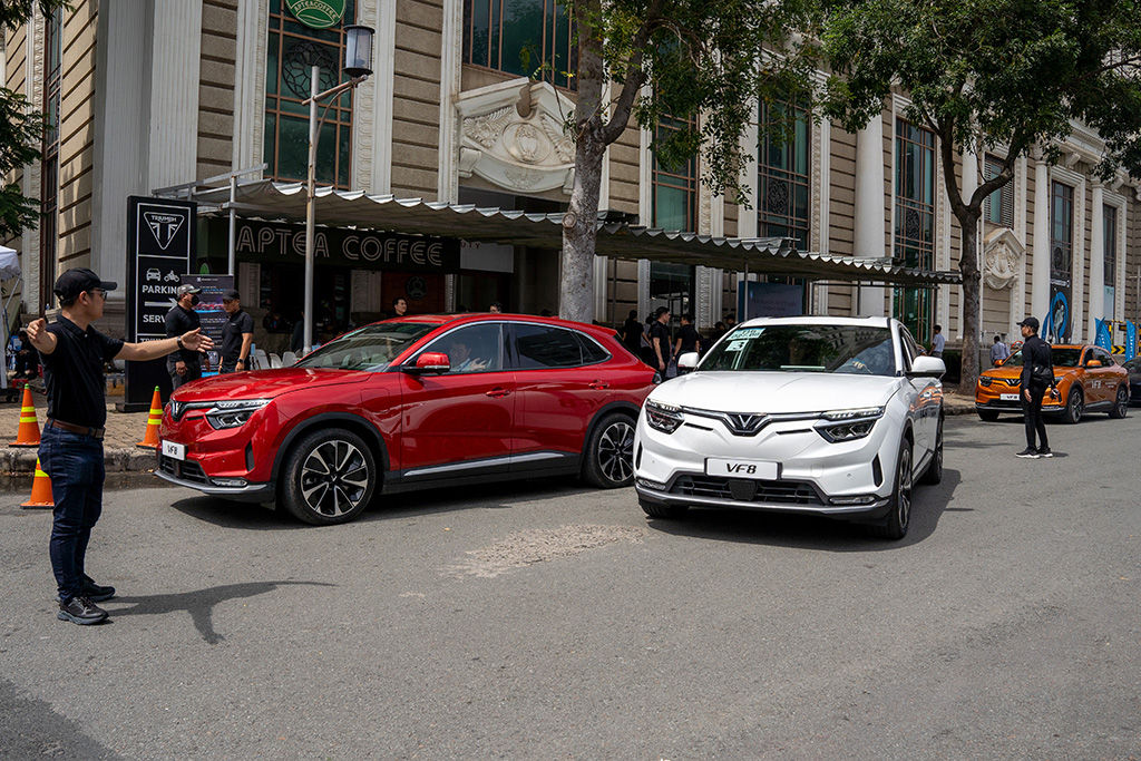 Nhiều khách hàng TP.HCM xuống tiền sau khi lái thử VinFast VF 8-3