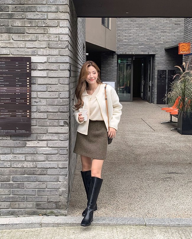 10 cách biến hóa với váy ngắn trong mùa lạnh-3