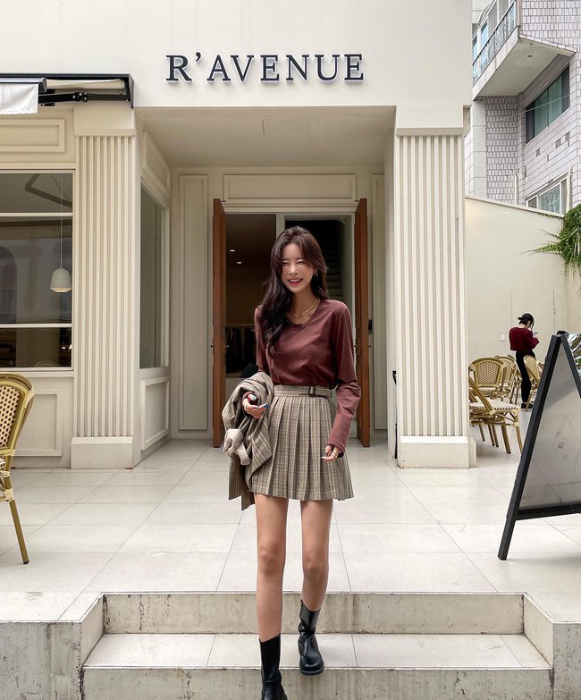 10 cách biến hóa với váy ngắn trong mùa lạnh-4