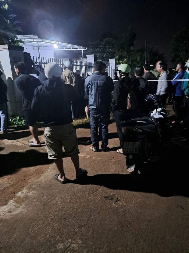 Bàng hoàng phát hiện 2 cha con tử vong sau nhà-1