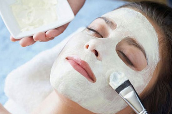 Cách làm đẹp với mặt nạ sữa chua không đường