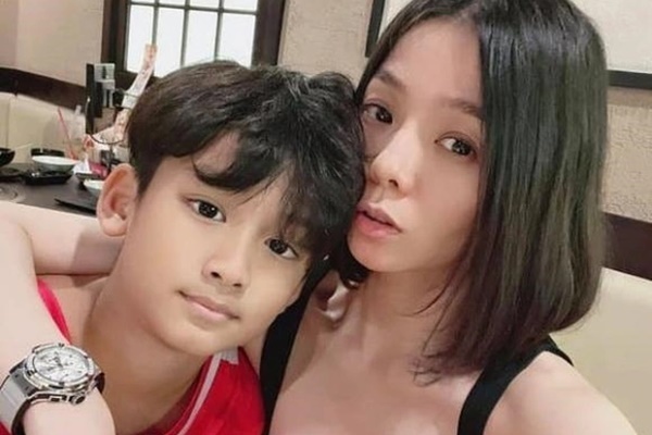 Lệ Quyên viết tâm thư mong con trai trở thành người đàn ông trách nhiệm, tử tế-4