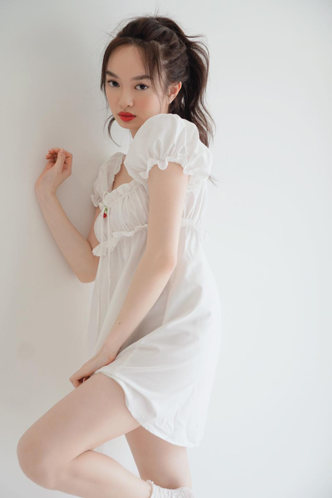 Mỹ nhân Em chưa 18, Hương Tràm cao mét rưỡi vẫn gợi cảm hết nấc nhờ chăm độ body-8