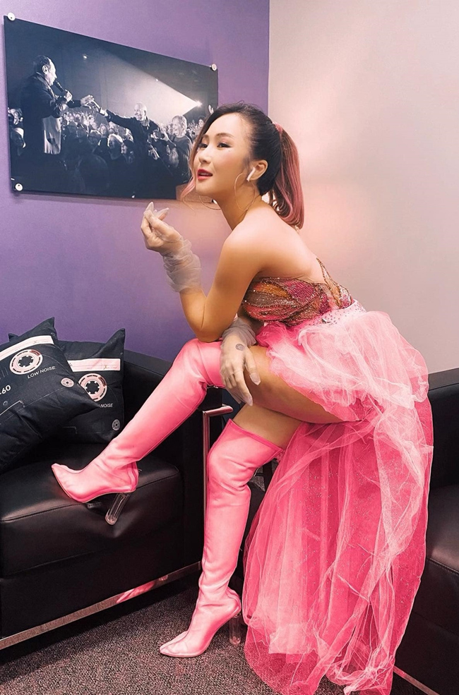 Mỹ nhân Em chưa 18, Hương Tràm cao mét rưỡi vẫn gợi cảm hết nấc nhờ chăm độ body-16