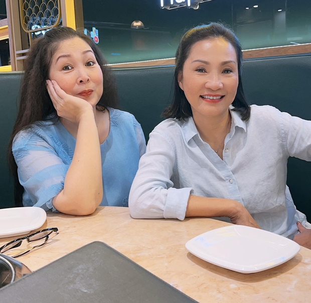 Đôi bạn 30 năm Hồng Vân - Hồng Đào: Người viên mãn, người sống kín tiếng sau tan vỡ-3