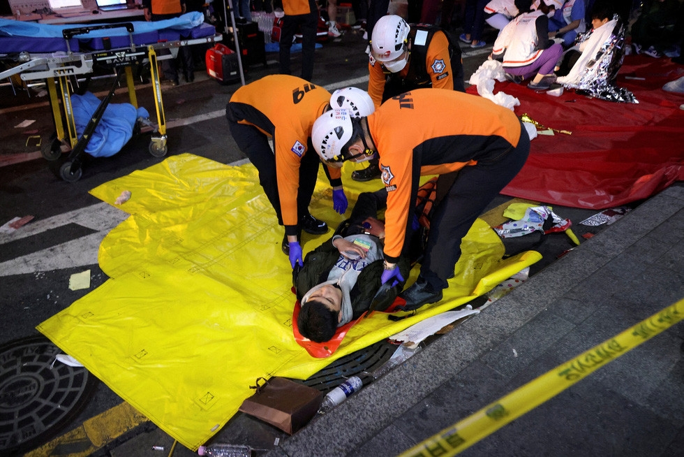 149 người chết trong thảm kịch Itaewon, lãnh đạo nhiều nước chia buồn với Hàn Quốc-2