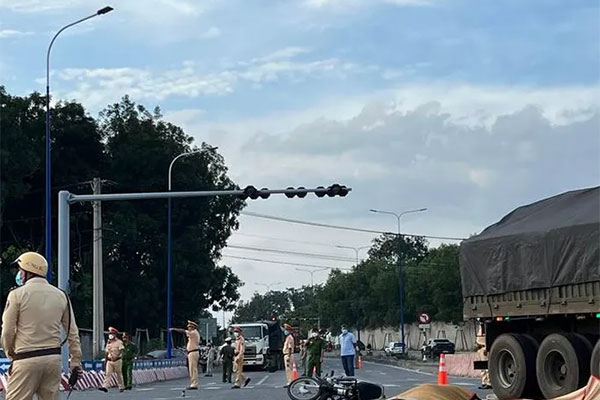 Vụ xe đầu kéo tông 4 người tử vong: Có dấu hiệu của tội phạm hình sự-2