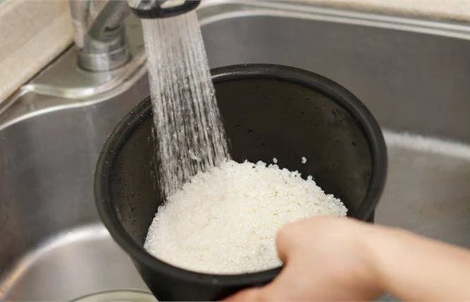 Vo gạo cho thêm vài hạt muối: Có lợi ích tuyệt vời, ai cũng muốn học theo-3