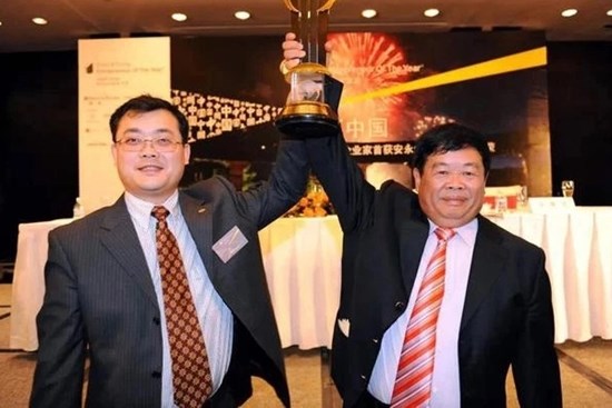 Cách dạy con ít người làm được của 'Vua pha lê': Có gian khổ mới có hạnh phúc, so sánh không phải là cách giáo dục