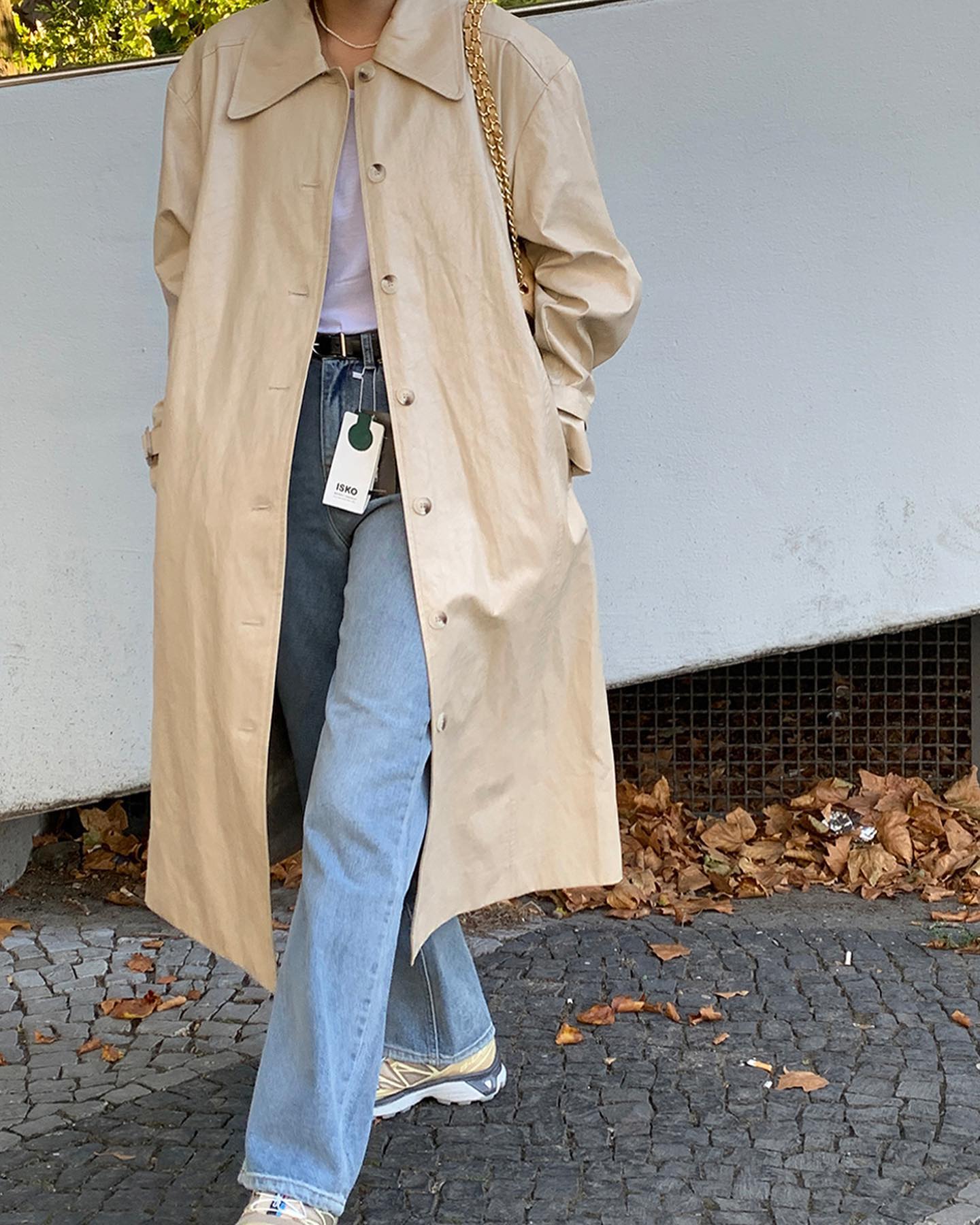 5 kiểu áo khoác bạn nên mua dáng rộng để trông sành điệu hơn-5