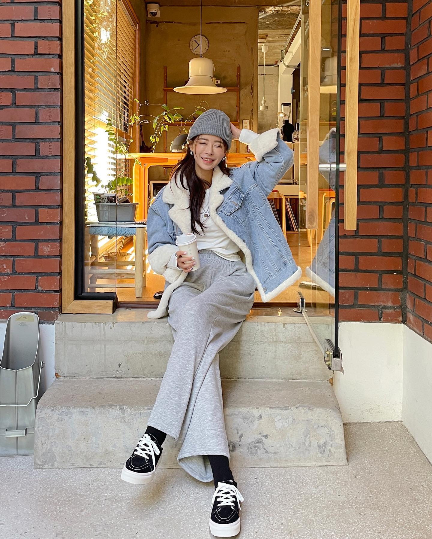 5 kiểu áo khoác bạn nên mua dáng rộng để trông sành điệu hơn-7