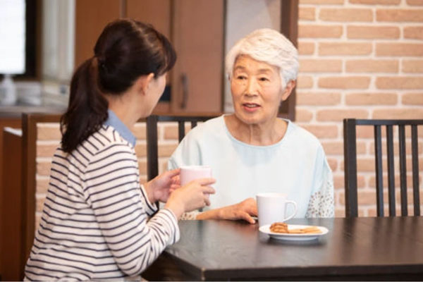 Mẹ chồng hỏi con dâu chuyện quỹ đen, đưa lời khuyên khiến con dâu bất ngờ-1