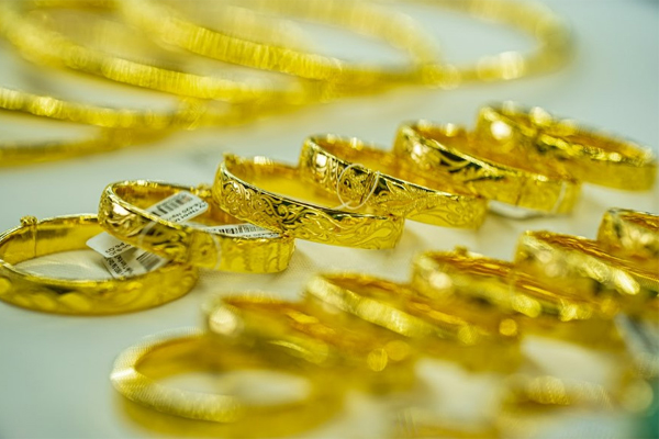 Giá vàng hôm nay 1/11: Vàng thận trọng trước ngày phán quyết của Fed-2