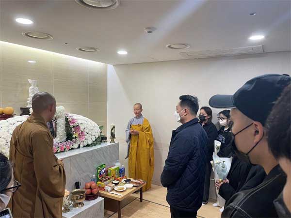 Tổ chức lễ viếng công dân Việt Nam thiệt mạng trong thảm kịch giẫm đạp ở Itaewon, Hàn Quốc-2