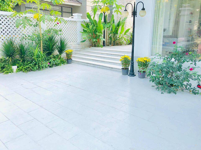 Choáng ngợp bạch dinh triệu đô trong khu nhà giàu của Thủy Tiên - Công Vinh, nội thất ngốn 7-8 tỷ đồng-2