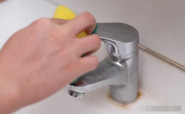 Bia không chỉ để uống, thêm 2 thứ này vào, đồ gia dụng vừa thơm mát lại sạch bong kin kín-11