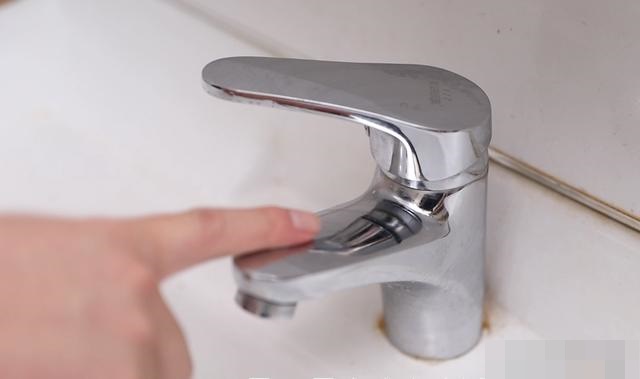 Bia không chỉ để uống, thêm 2 thứ này vào, đồ gia dụng vừa thơm mát lại sạch bong kin kín-12