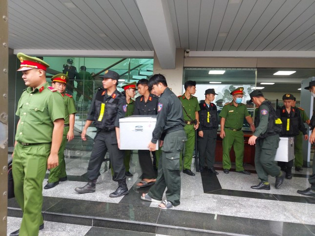 Vụ buôn lậu gần 200 triệu lít xăng: Hai ‘ông trùm’ kêu oan về số tiền thu lợi bất chính-1