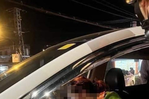 Kỷ luật nữ Thiếu tá công an say xỉn lái xe gây tai nạn liên hoàn-1